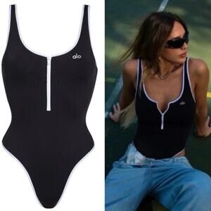 ALO Yoga Supernova Bodysuit In Black/White